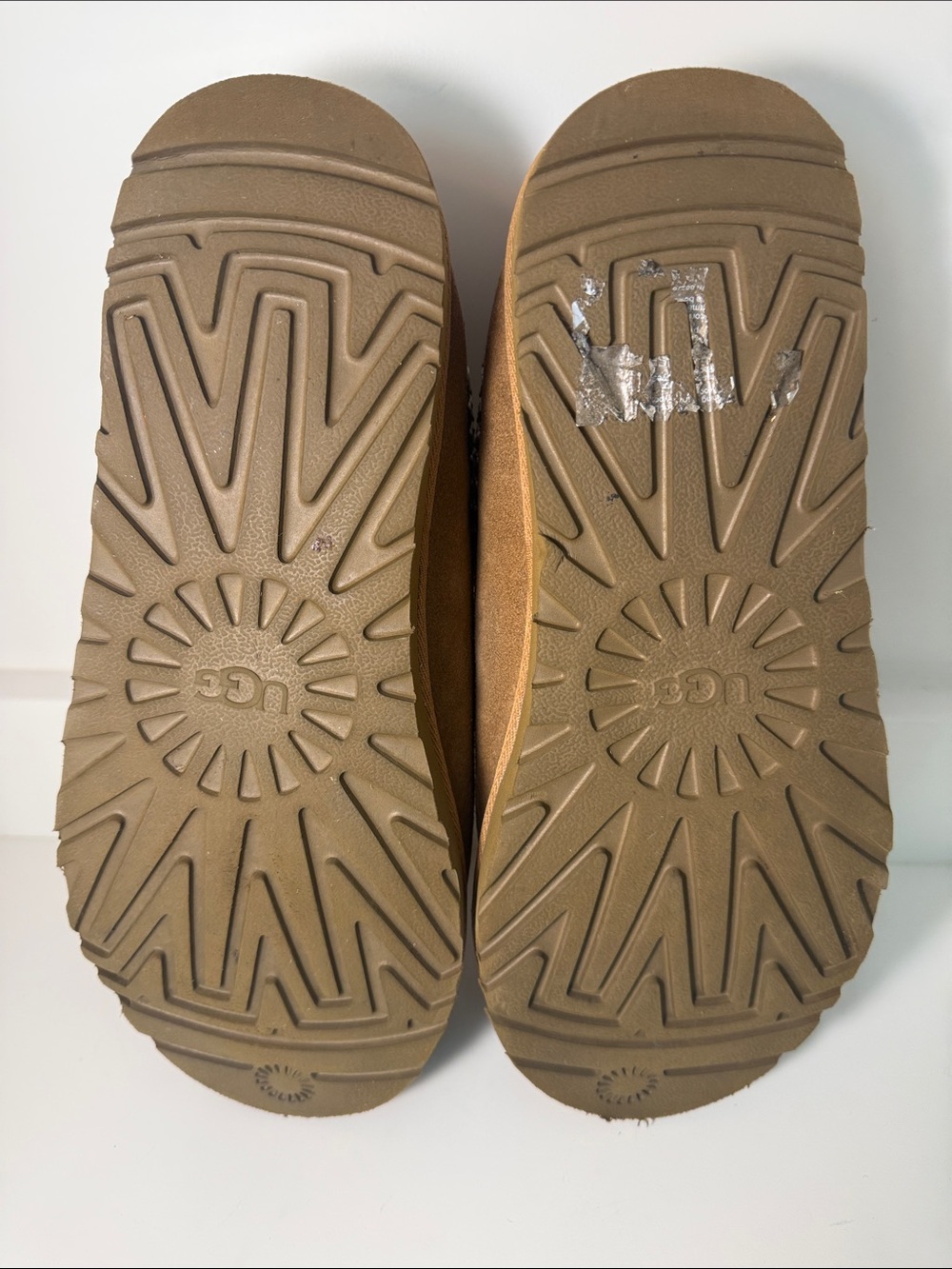 UGG Men's Chestnut Taxman Suede Shearling Lined Slip-Ons - Size 9 - Picture 5 of 10
